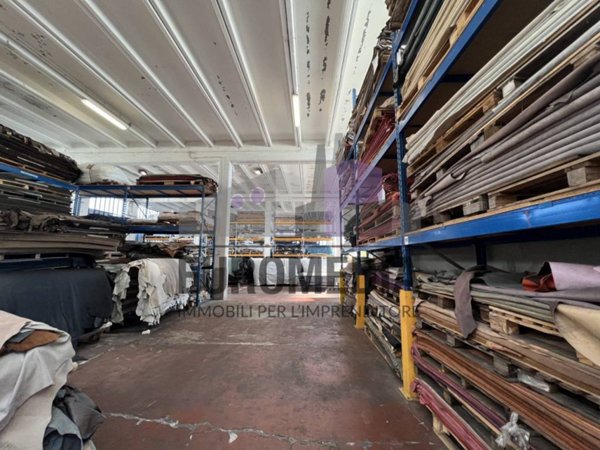 locale commerciale in vendita a Montebello Vicentino