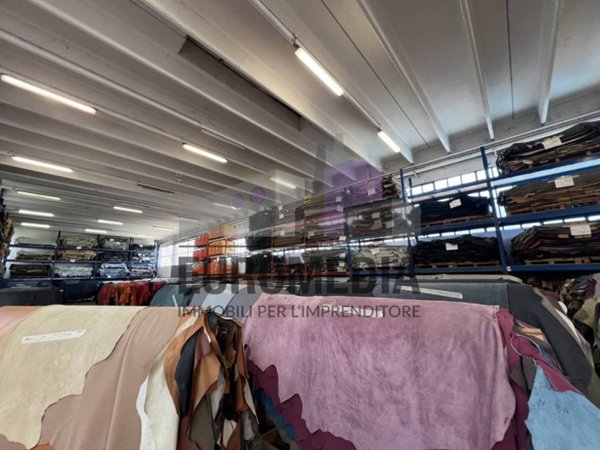 locale commerciale in vendita a Montebello Vicentino