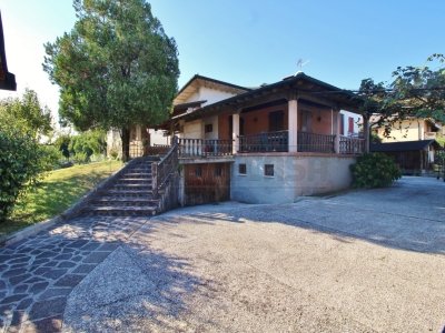 casa indipendente in vendita a Montebello Vicentino