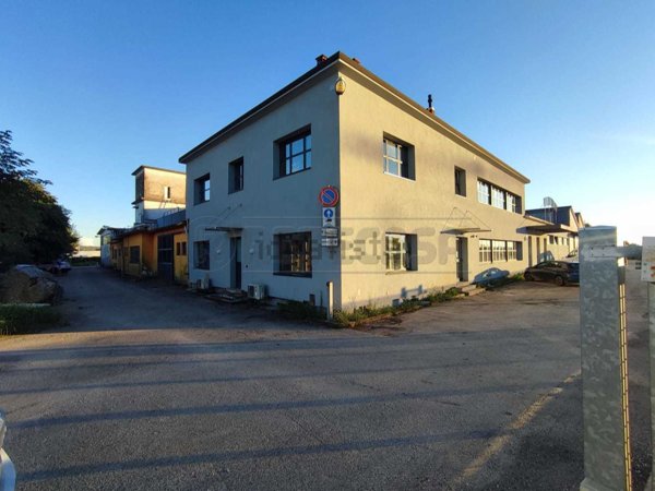 terreno edificabile in vendita a Montebello Vicentino