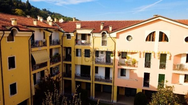 appartamento in vendita a Montebello Vicentino