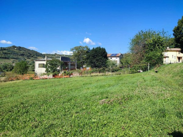 terreno edificabile in vendita a Montebello Vicentino in zona Selva