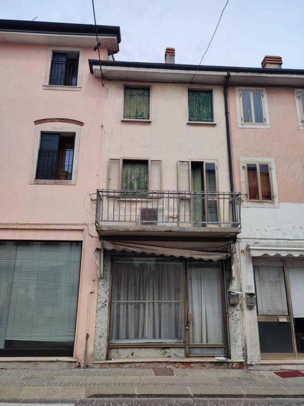 appartamento in vendita a Montebello Vicentino
