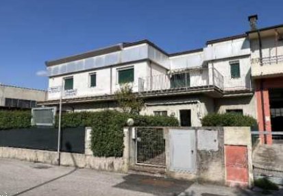 appartamento in vendita a Montebello Vicentino