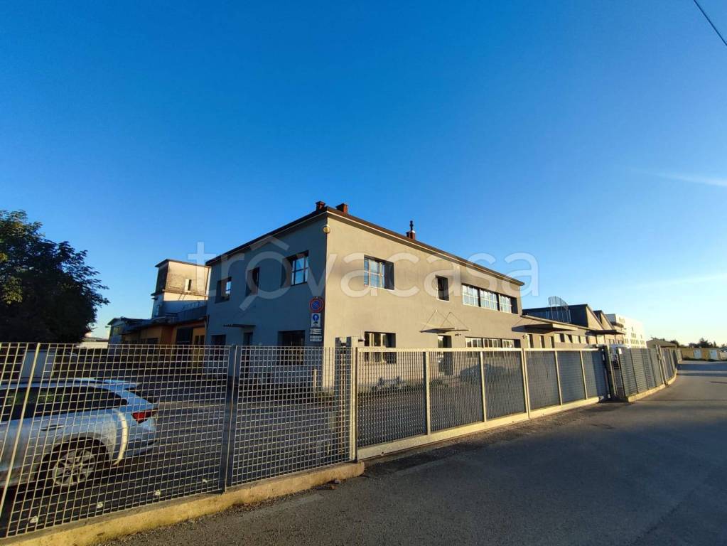 terreno edificabile in vendita a Montebello Vicentino