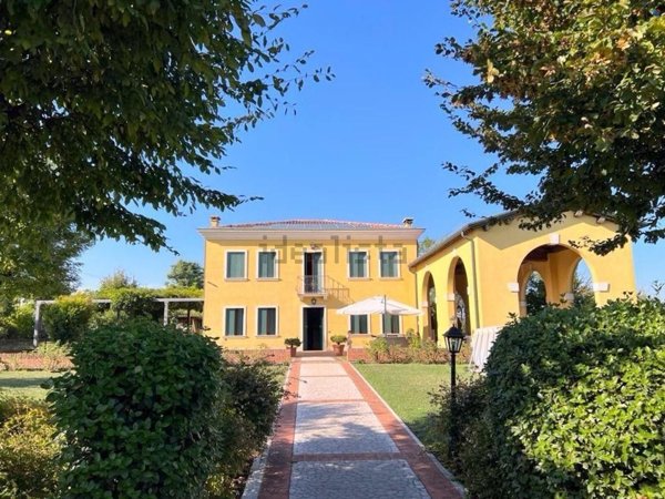 casa indipendente in vendita a Montebello Vicentino in zona Agugliana
