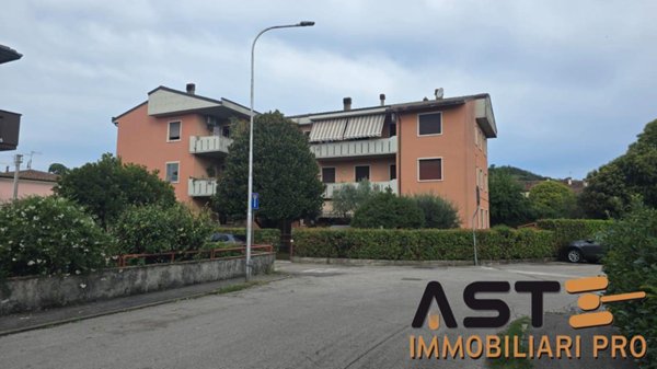 appartamento in vendita a Montebello Vicentino