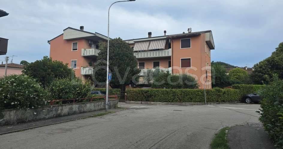 appartamento in vendita a Montebello Vicentino