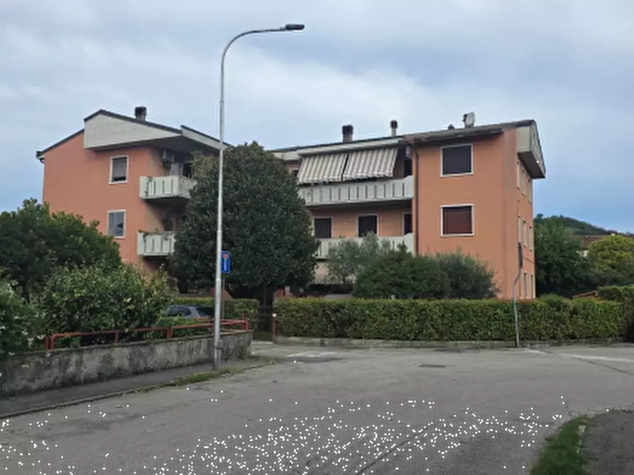 casa indipendente in vendita a Montebello Vicentino