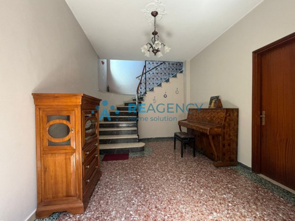 casa indipendente in vendita a Montebello Vicentino