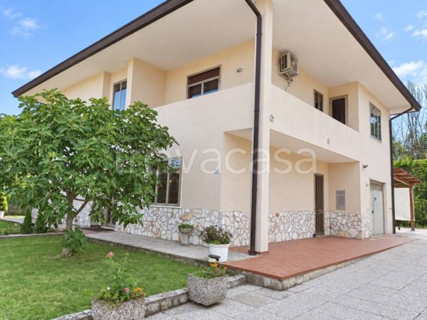 casa indipendente in vendita a Montebello Vicentino