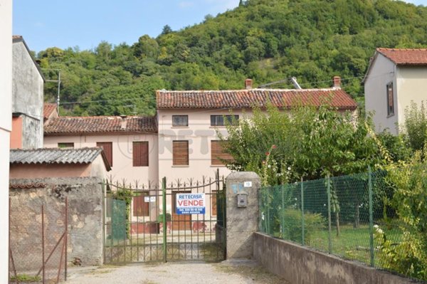 villa in vendita a Montecchio Maggiore