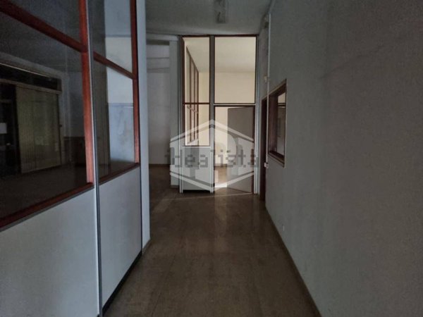 negozio in vendita a Montecchio Maggiore in zona Alte Ceccato