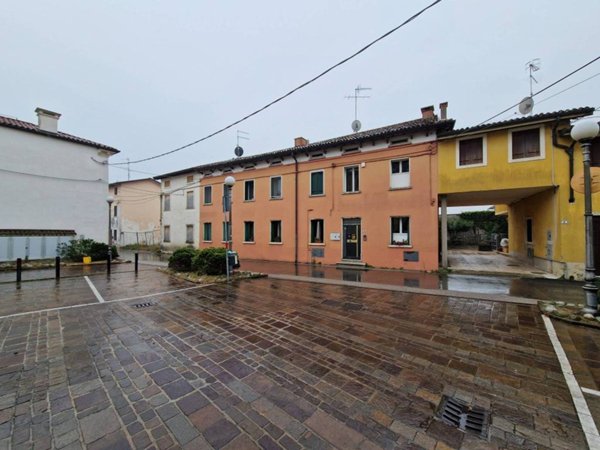 appartamento in vendita a Montecchio Maggiore in zona Alte Ceccato