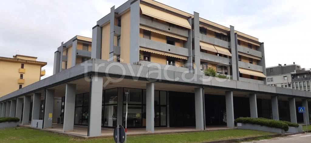 ufficio in vendita a Montecchio Maggiore