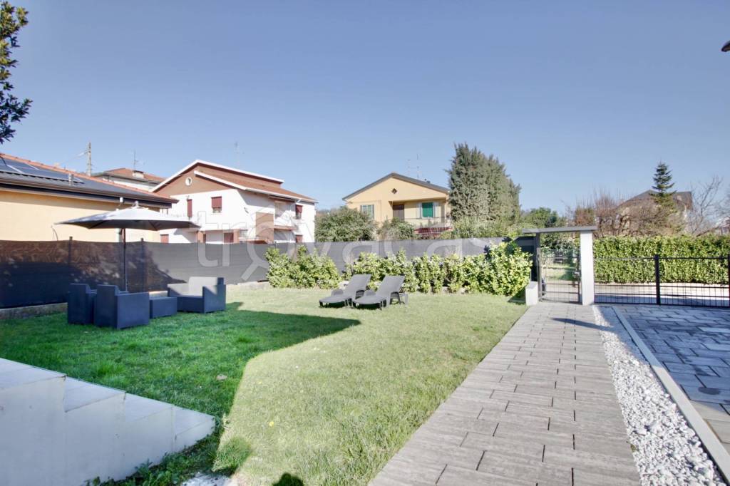 casa indipendente in vendita a Montecchio Maggiore