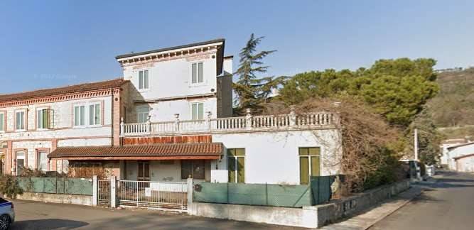 casa indipendente in vendita a Montecchio Maggiore in zona Alte Ceccato