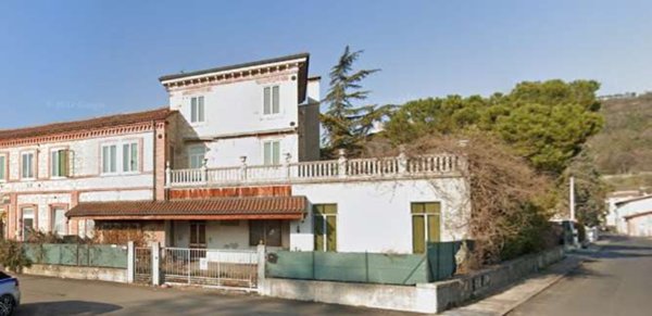 casa indipendente in vendita a Montecchio Maggiore in zona Alte Ceccato