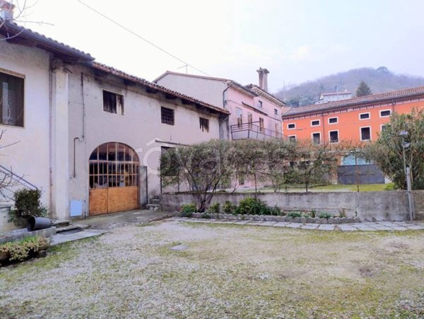casa indipendente in vendita a Montecchio Maggiore