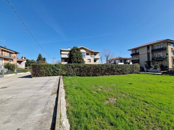 appartamento in vendita a Montecchio Maggiore in zona Alte Ceccato