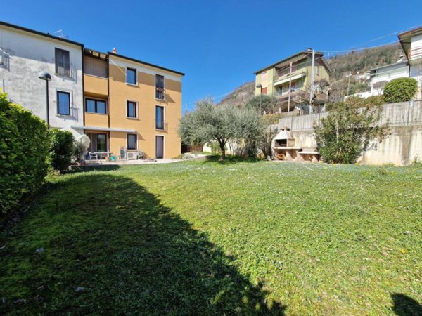 appartamento in vendita a Montecchio Maggiore in zona Alte Ceccato