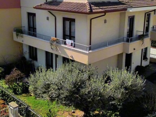 casa indipendente in vendita a Montecchio Maggiore