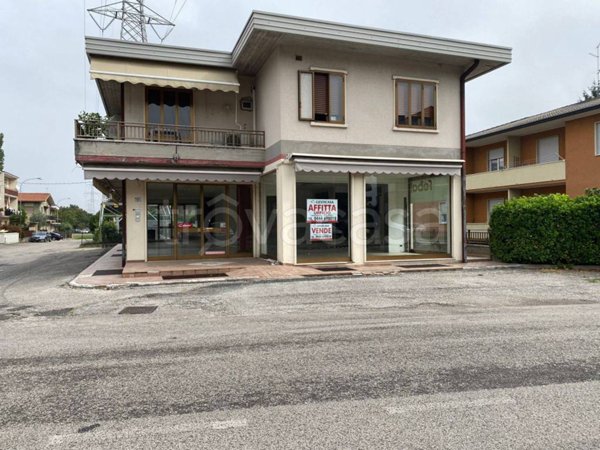 negozio in vendita a Montecchio Maggiore