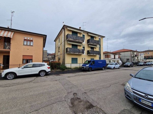 appartamento in vendita a Montecchio Maggiore in zona Alte Ceccato