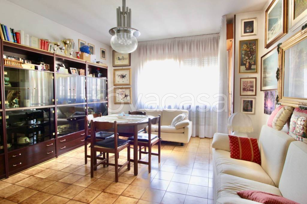 appartamento in vendita a Montecchio Maggiore in zona Alte Ceccato
