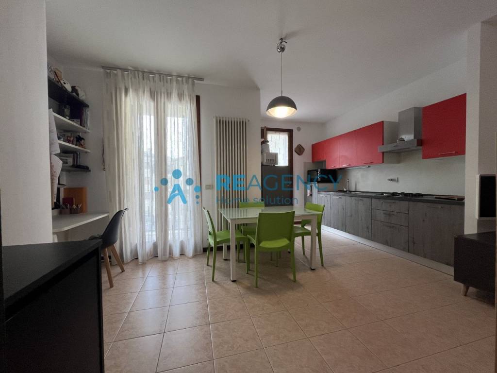 appartamento in vendita a Montecchio Maggiore in zona Alte Ceccato