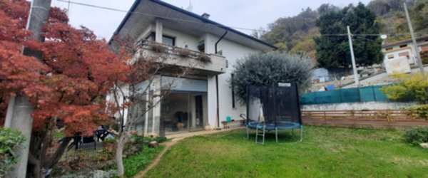 appartamento in vendita a Montecchio Maggiore in zona Sant'Urbano