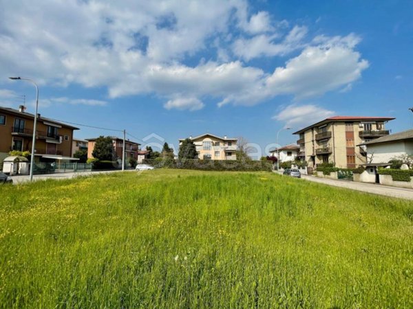 terreno edificabile in vendita a Montecchio Maggiore