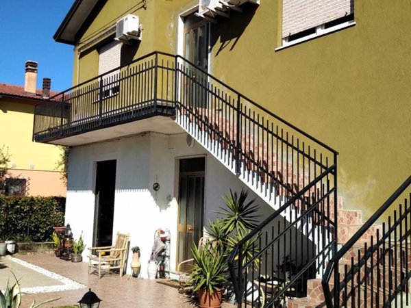casa indipendente in vendita a Montecchio Maggiore