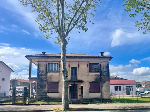 casa indipendente in vendita a Montecchio Maggiore