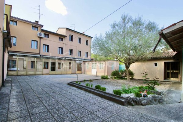 casa indipendente in vendita a Montecchio Maggiore