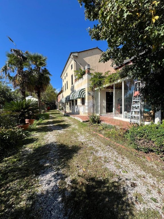 casa indipendente in vendita a Montecchio Maggiore