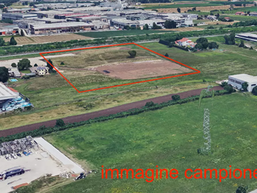 terreno edificabile in vendita a Montecchio Maggiore