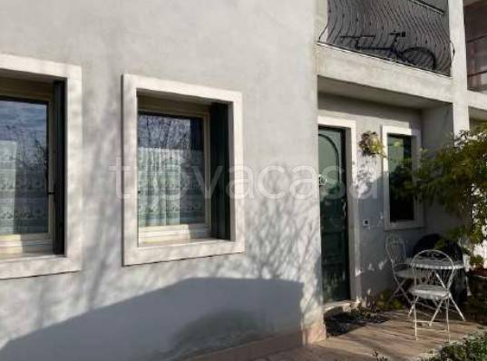 casa indipendente in vendita a Montecchio Maggiore
