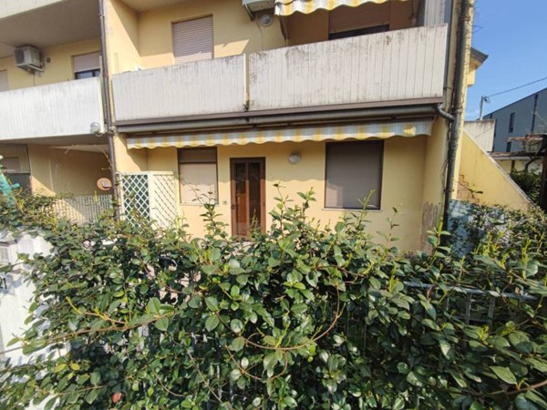 appartamento in vendita a Montecchio Maggiore in zona Alte Ceccato