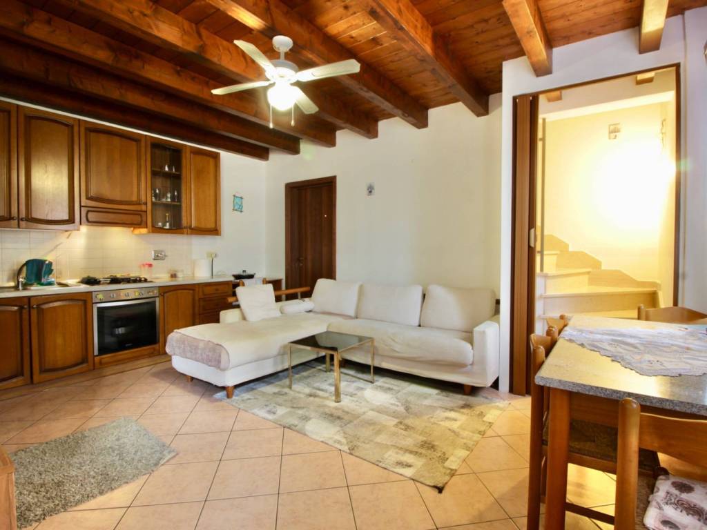 appartamento in vendita a Montecchio Maggiore in zona Alte Ceccato