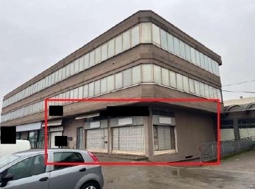 negozio in vendita a Montecchio Maggiore in zona Alte Ceccato