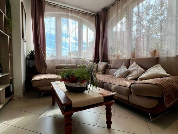 casa indipendente in vendita a Montecchio Maggiore in zona Alte Ceccato