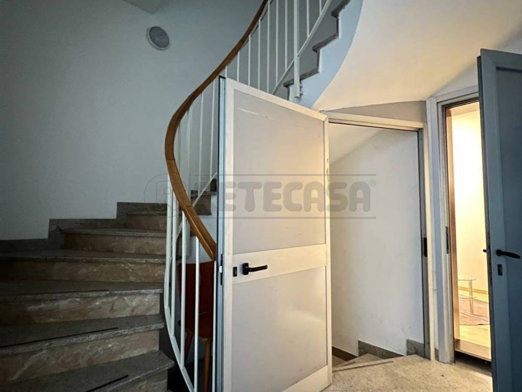 ufficio in vendita a Montecchio Maggiore in zona Alte Ceccato