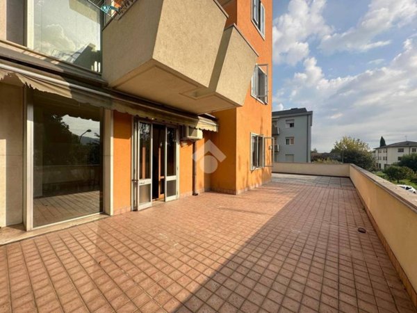 appartamento in vendita a Montecchio Maggiore in zona Alte Ceccato