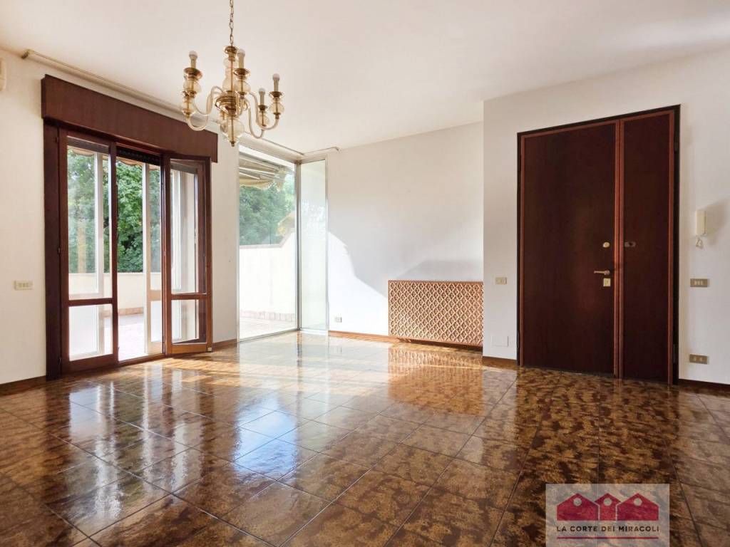 appartamento in vendita a Montecchio Maggiore in zona Alte Ceccato