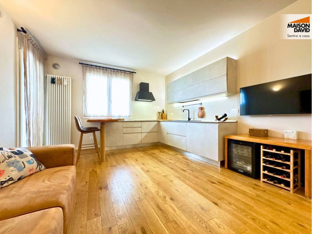appartamento in vendita a Montecchio Maggiore in zona Alte Ceccato