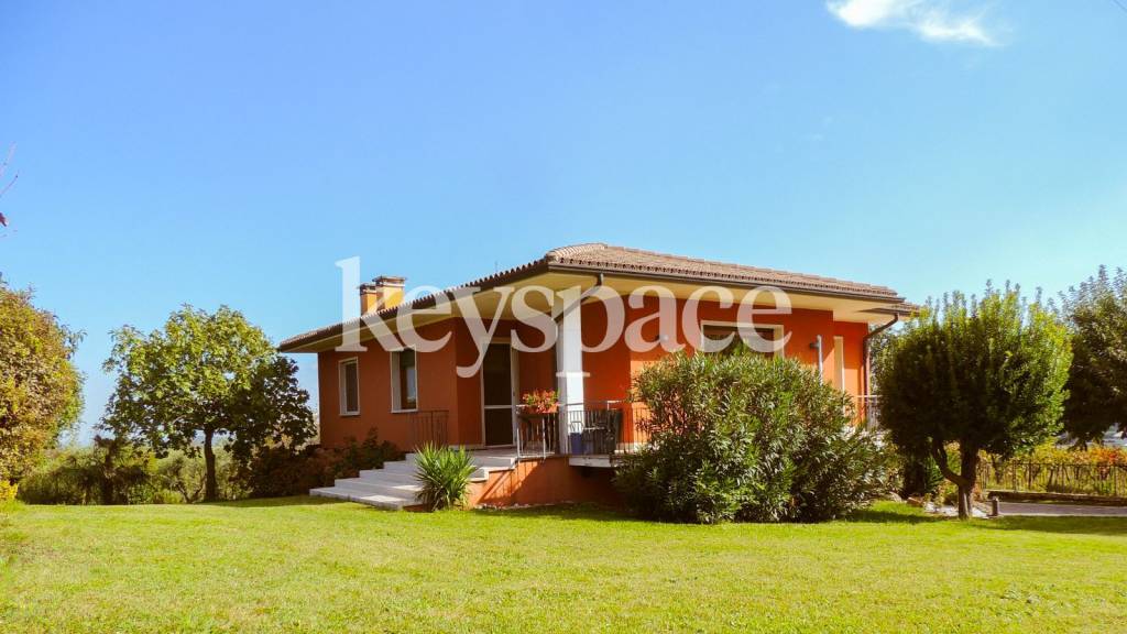 casa indipendente in vendita a Montecchio Maggiore