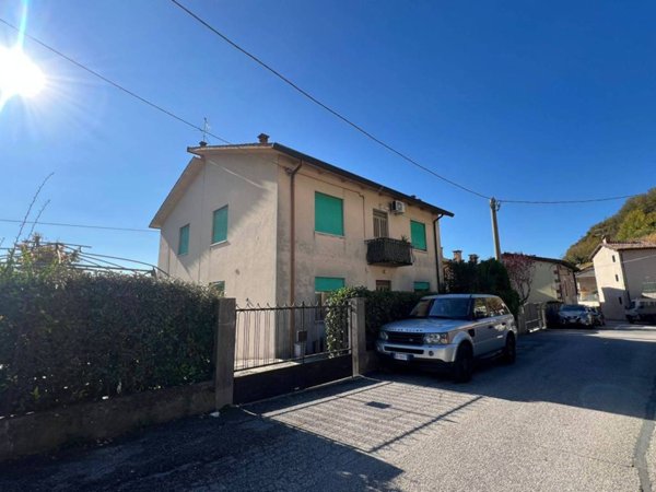 appartamento in vendita a Montecchio Maggiore in zona Alte Ceccato