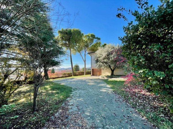 casa indipendente in vendita a Montecchio Maggiore in zona Alte Ceccato