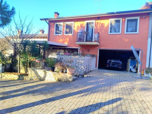 casa indipendente in vendita a Montecchio Maggiore